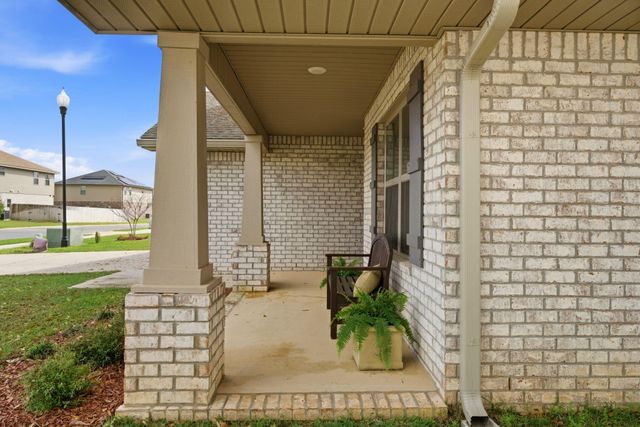 142 Ridgeway Circle, Crestview, FL 32536