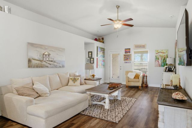 142 Ridgeway Circle, Crestview, FL 32536