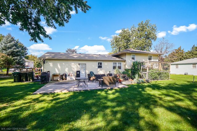 23949 S Green Heron Drive, Channahon, IL 60410