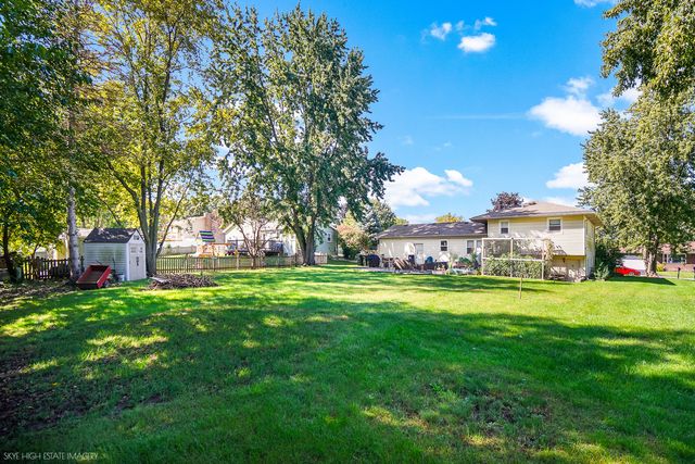 23949 S Green Heron Drive, Channahon, IL 60410