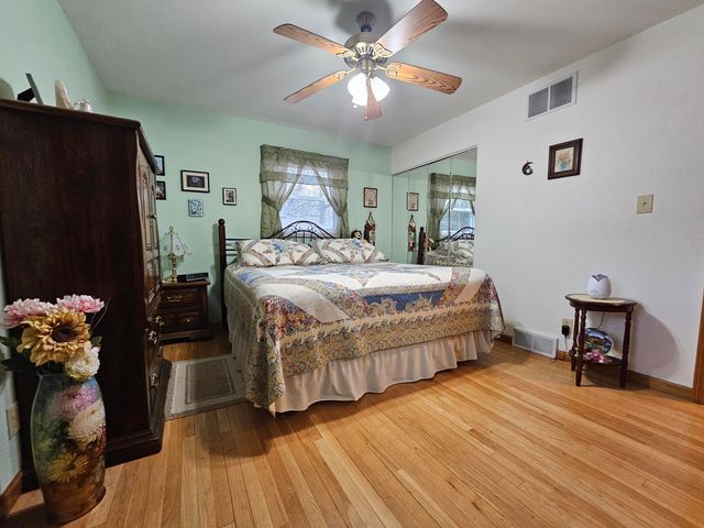 417 Laurel Drive, Michigan City, IN 46360
