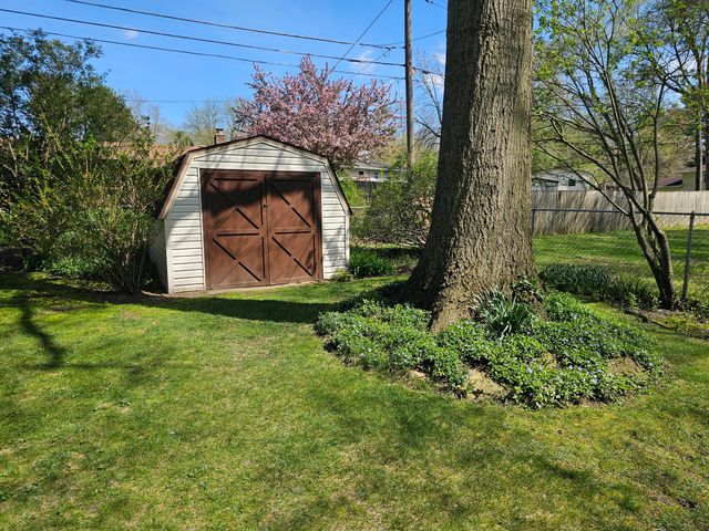 417 Laurel Drive, Michigan City, IN 46360