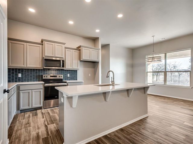 1987 Preakness Path, Blanchard, OK 73010