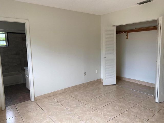 1050 NW 100th Street, Miami, FL 33150