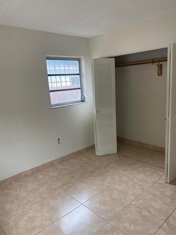 1050 NW 100th Street, Miami, FL 33150