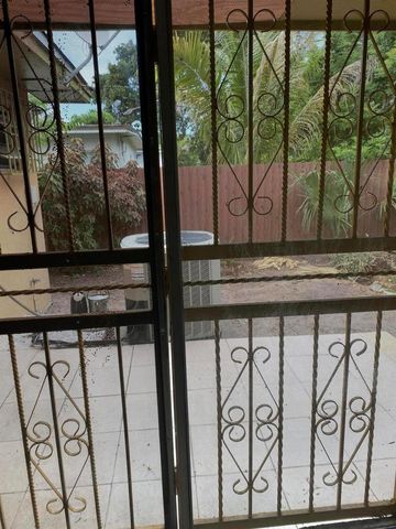 1050 NW 100th Street, Miami, FL 33150