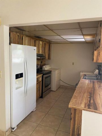 1050 NW 100th Street, Miami, FL 33150