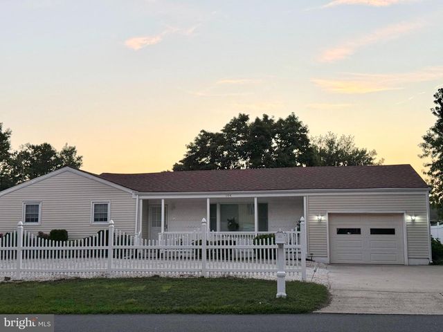 104 NAUTILUS DR, Manahawkin, NJ 08050