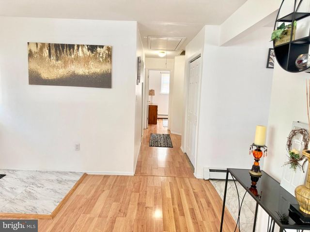 104 NAUTILUS DR, Manahawkin, NJ 08050
