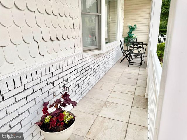 104 NAUTILUS DR, Manahawkin, NJ 08050
