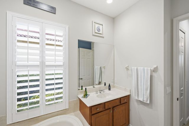 7233 Maidstone Drive, Port St Lucie, FL 34986