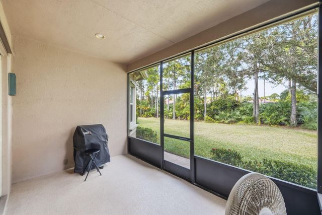 7233 Maidstone Drive, Port St Lucie, FL 34986