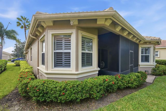 7233 Maidstone Drive, Port St Lucie, FL 34986