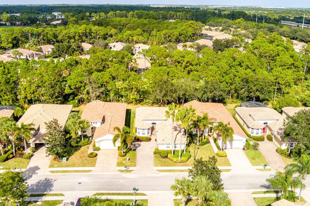 7233 Maidstone Drive, Port St Lucie, FL 34986