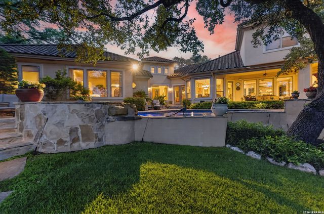 14 Champions Way, San Antonio, TX 78258
