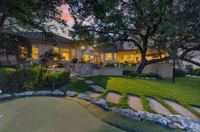 14 Champions Way, San Antonio, TX 78258