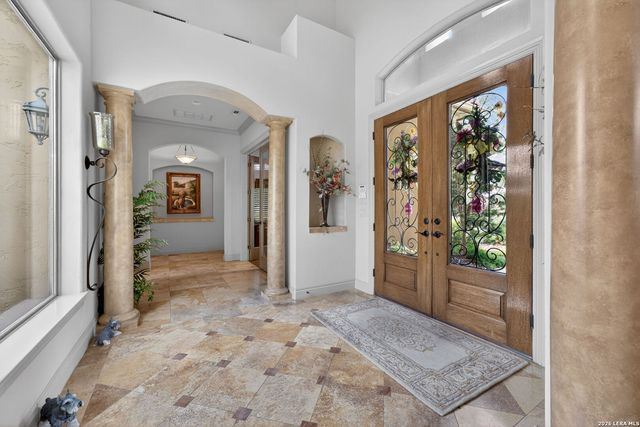14 Champions Way, San Antonio, TX 78258