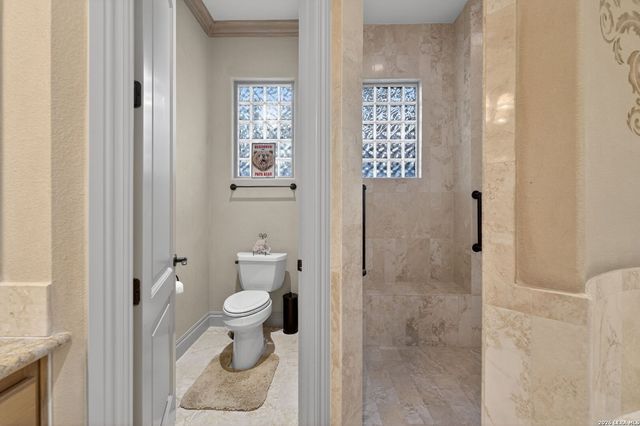 14 Champions Way, San Antonio, TX 78258