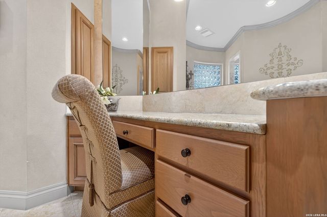 14 Champions Way, San Antonio, TX 78258