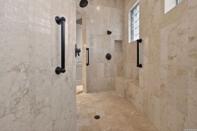 14 Champions Way, San Antonio, TX 78258