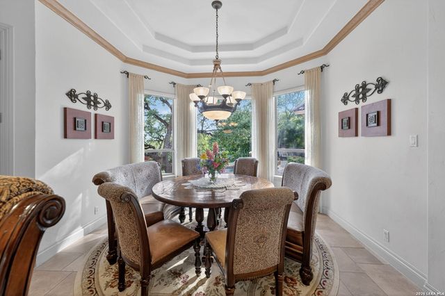 14 Champions Way, San Antonio, TX 78258