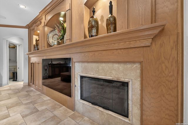 14 Champions Way, San Antonio, TX 78258