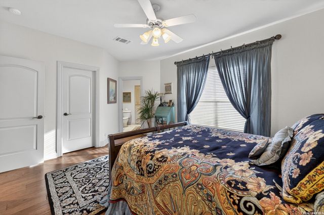 14 Champions Way, San Antonio, TX 78258