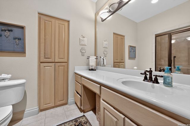 14 Champions Way, San Antonio, TX 78258