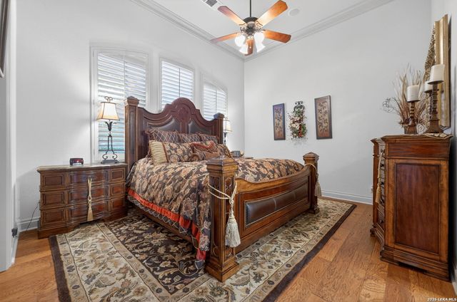 14 Champions Way, San Antonio, TX 78258