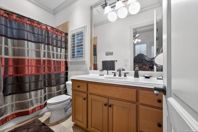 14 Champions Way, San Antonio, TX 78258