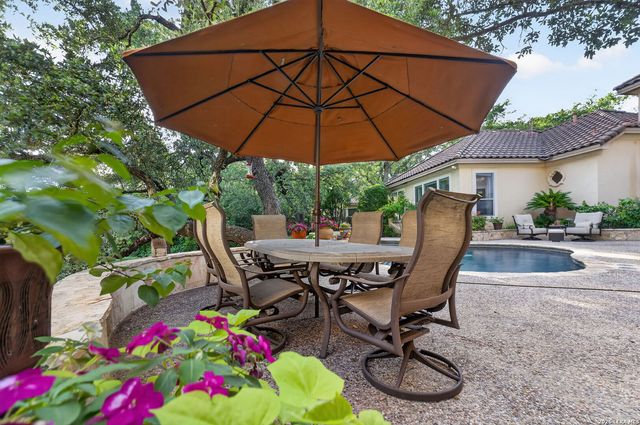 14 Champions Way, San Antonio, TX 78258