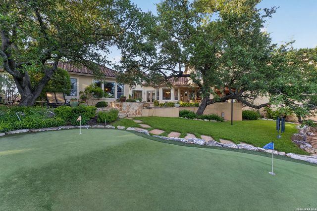 14 Champions Way, San Antonio, TX 78258
