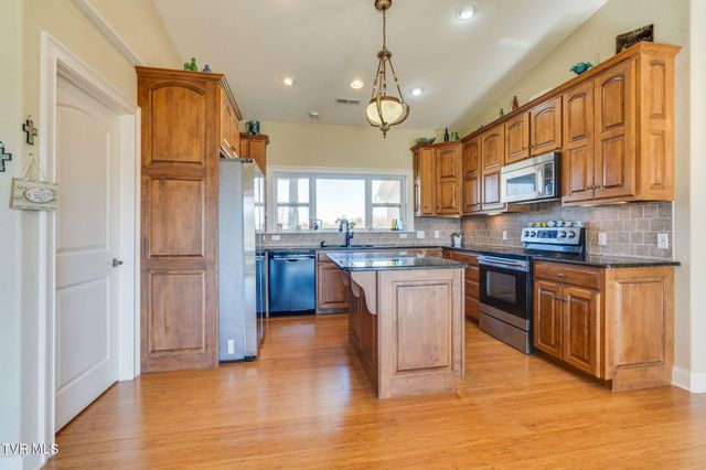 221 Stockton Road, Chuckey, TN 37641