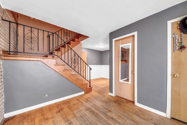 9207 S Kedzie Avenue 3, Evergreen Park, IL 60805