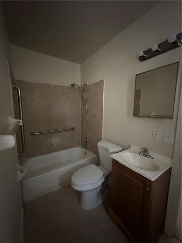 728 NW 4th Avenue 4, Fort Lauderdale, FL 33311