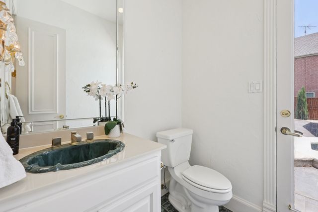 6065 Dilbeck Lane, Dallas, TX 75240