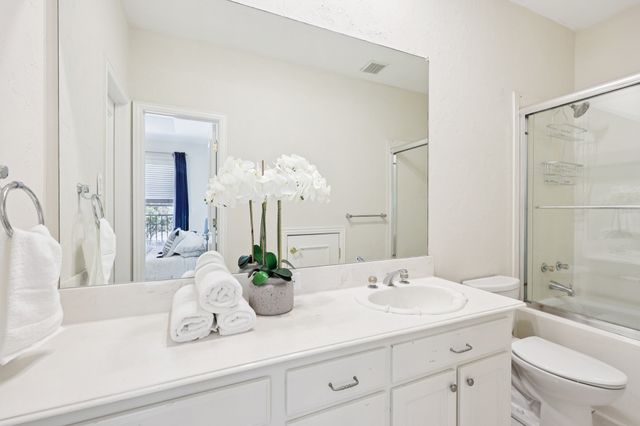 6065 Dilbeck Lane, Dallas, TX 75240