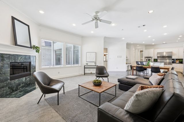 6065 Dilbeck Lane, Dallas, TX 75240