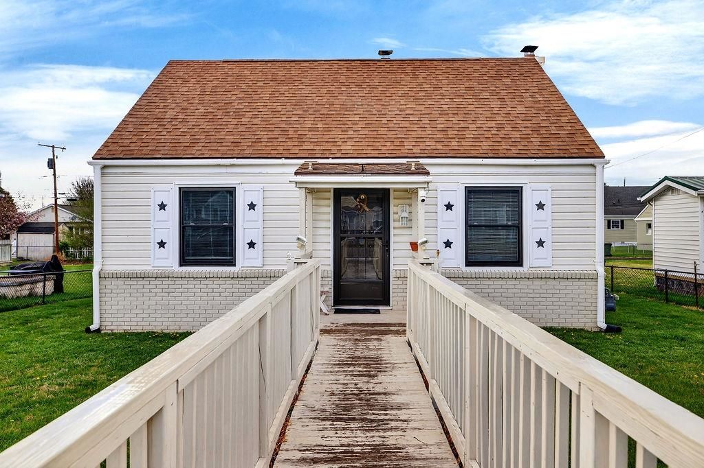 417 KING AVE, Waynesboro, VA 22980