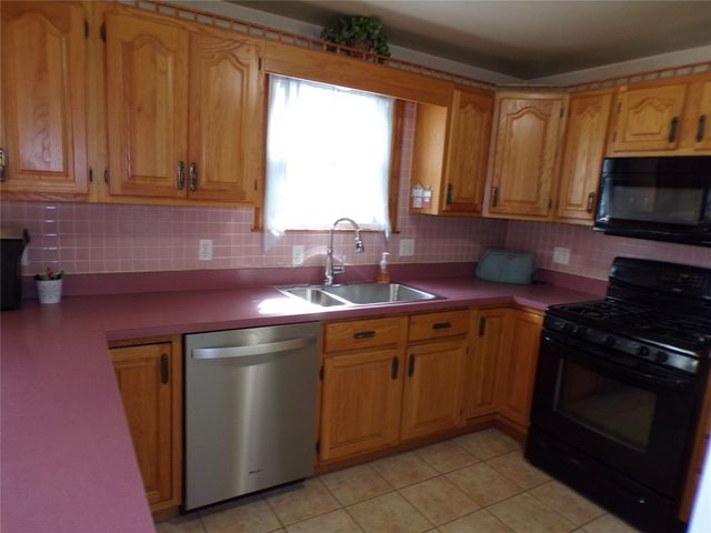 259 MILES Avenue, Girard, PA 16417