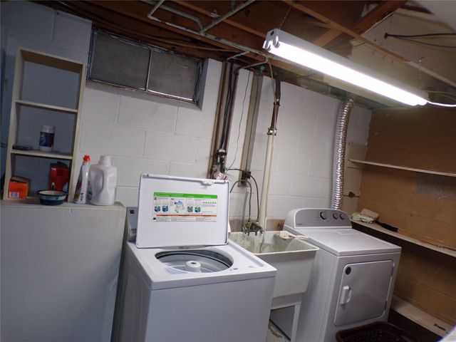 259 MILES Avenue, Girard, PA 16417