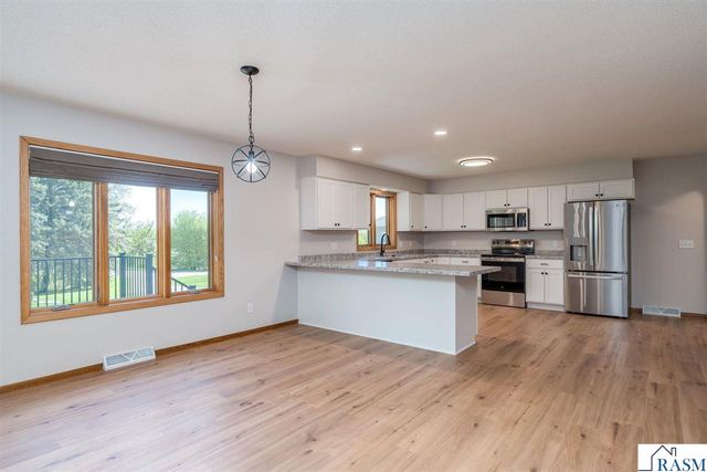 48818 Old River Bluff Road, St. Peter, MN 56082