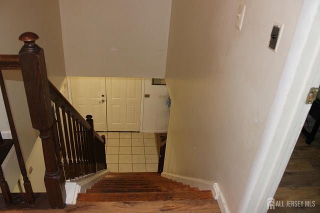 39 Independence Court, Piscataway, NJ 08854