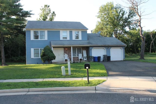 39 Independence Court, Piscataway, NJ 08854