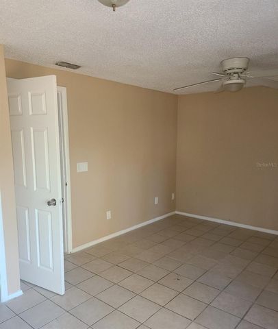 4910 SILVER OAKS VILLAGE B, Orlando, FL 32808