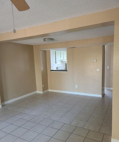 4910 SILVER OAKS VILLAGE B, Orlando, FL 32808