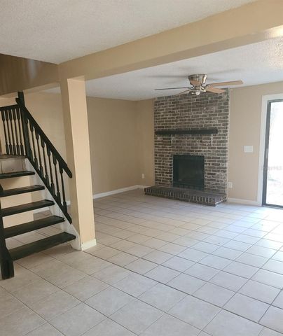 4910 SILVER OAKS VILLAGE B, Orlando, FL 32808