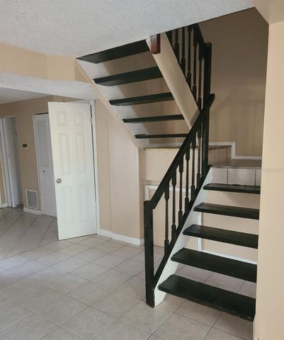 4910 SILVER OAKS VILLAGE B, Orlando, FL 32808