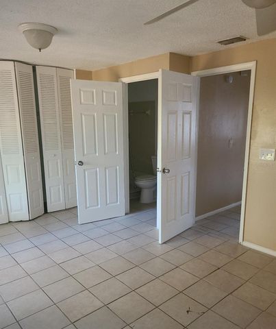 4910 SILVER OAKS VILLAGE B, Orlando, FL 32808