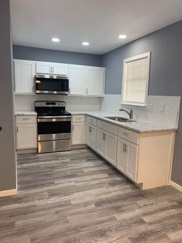 514 Oak Street, Sanger, TX 76266